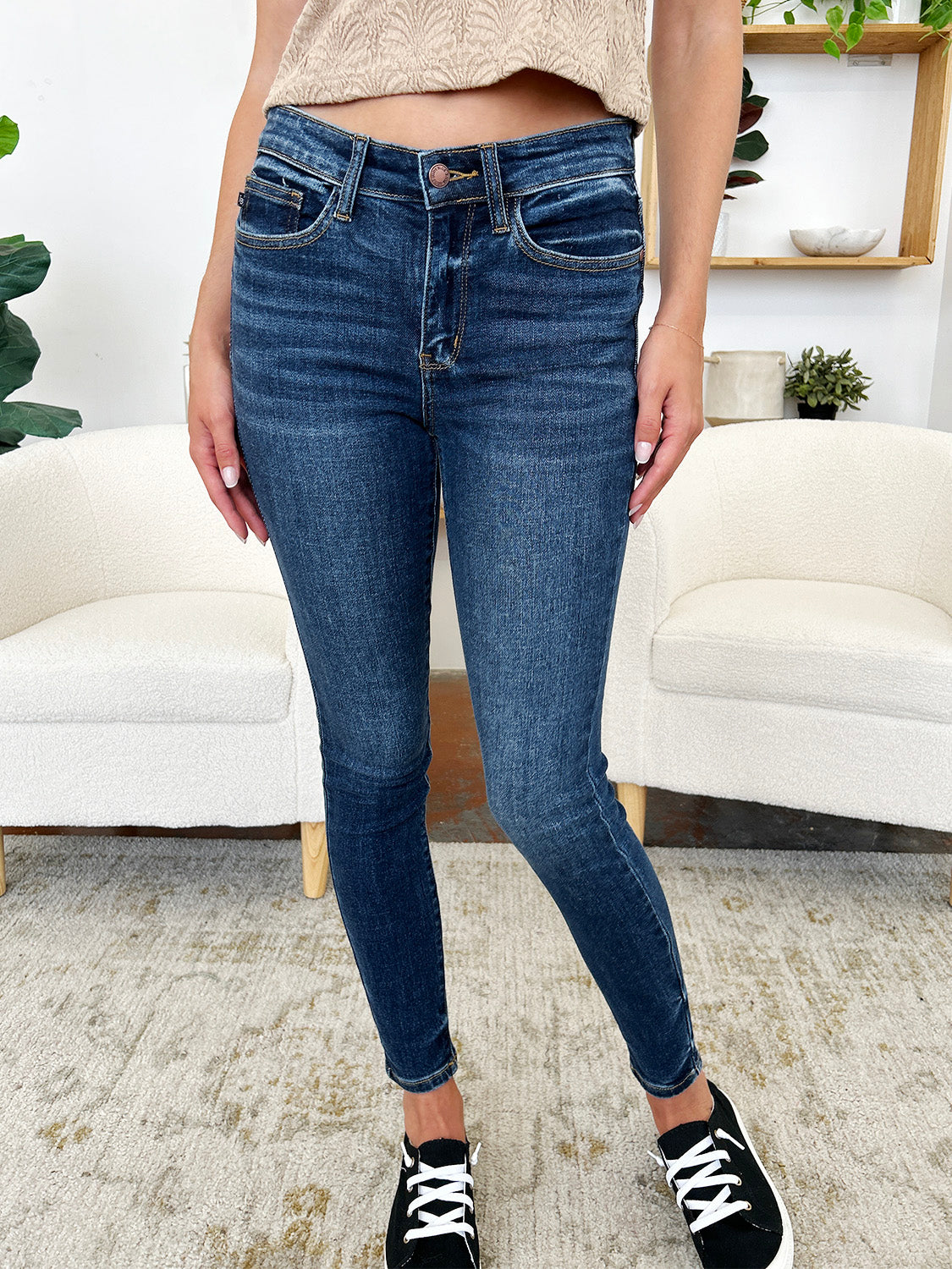 Hazel Blues® |  Judy Blue Classic Handsand Skinny Jeans