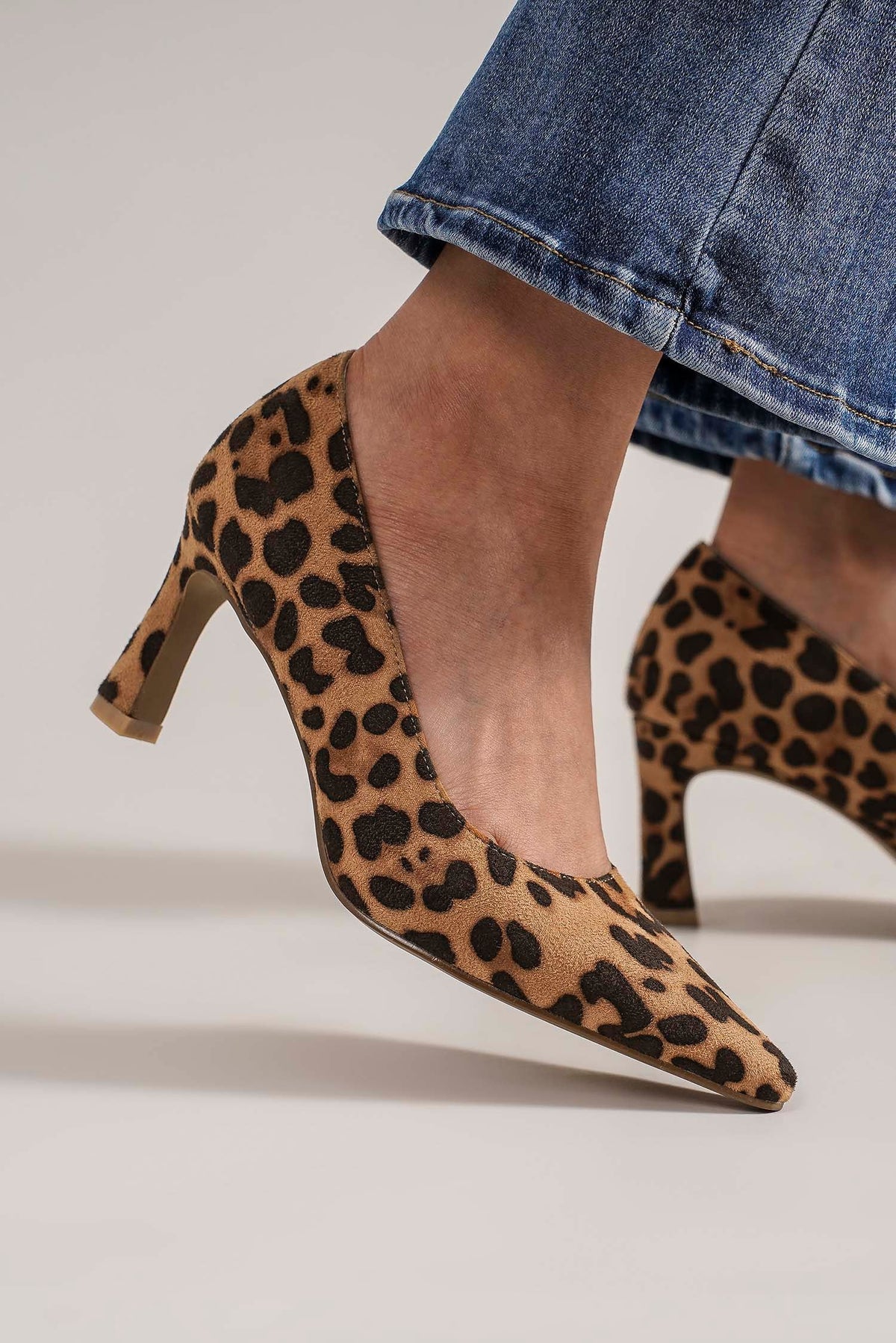 Hazel Blues® |  Beast Fashion Faux Suede Leopard Point Toe Pumps