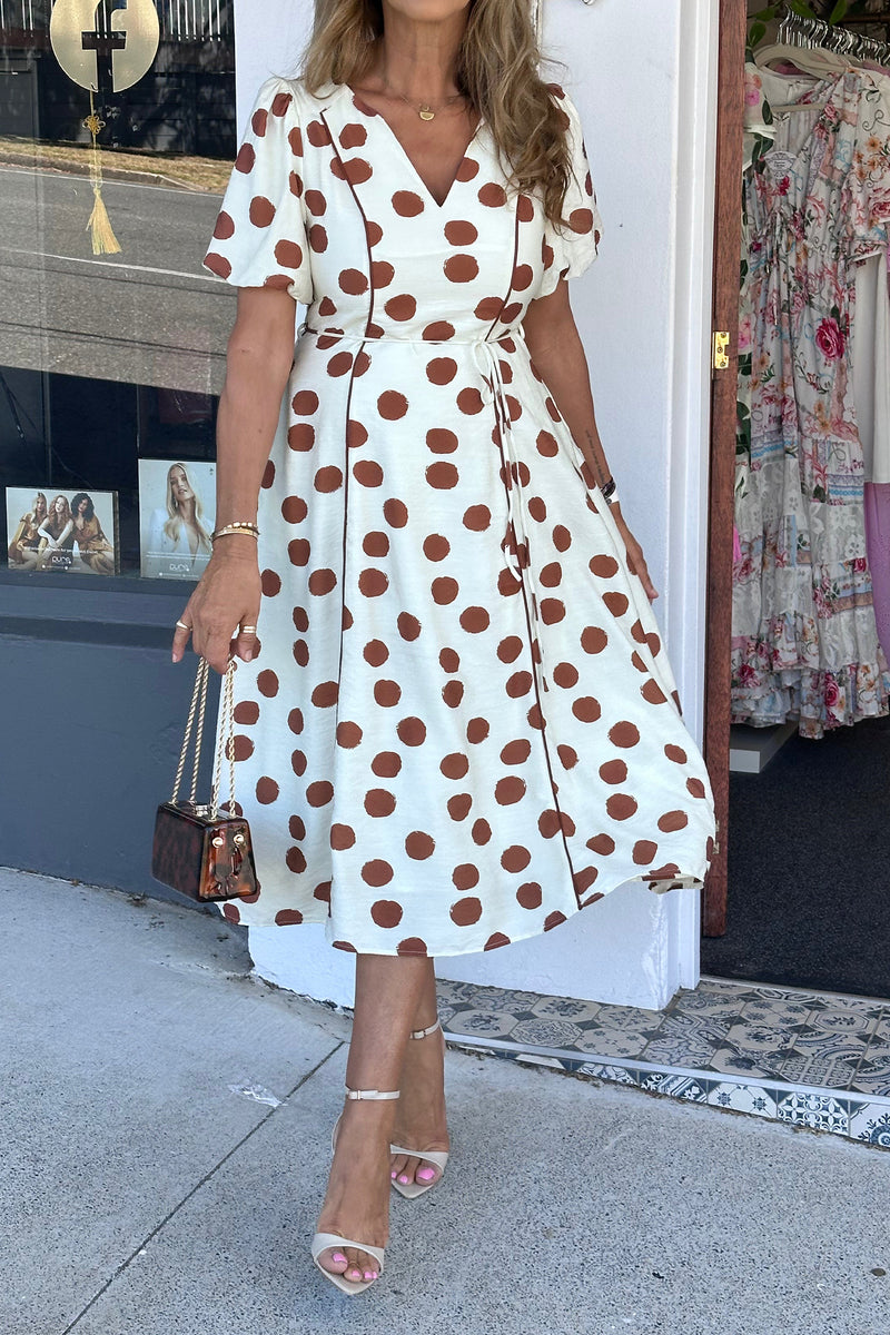 polka dot midi dress short sleeve White Polka-Dot Printed V-Neck Short-Sleeve Tie Waist Mi MostLoved Full button Women's Navy blue Pleated Size:US 14 W