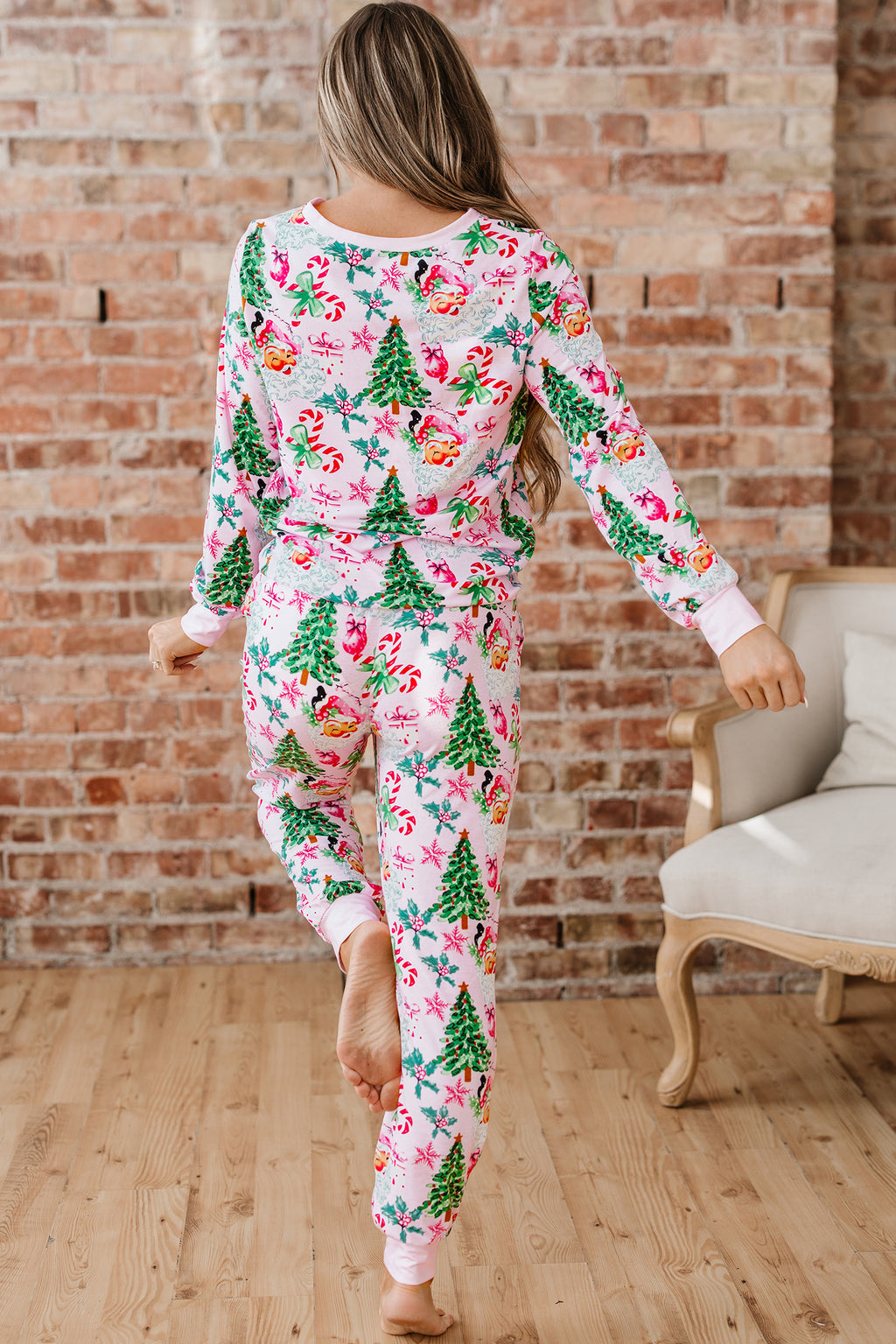 Christmas Cheer V-Neck Lounge Set — Pink