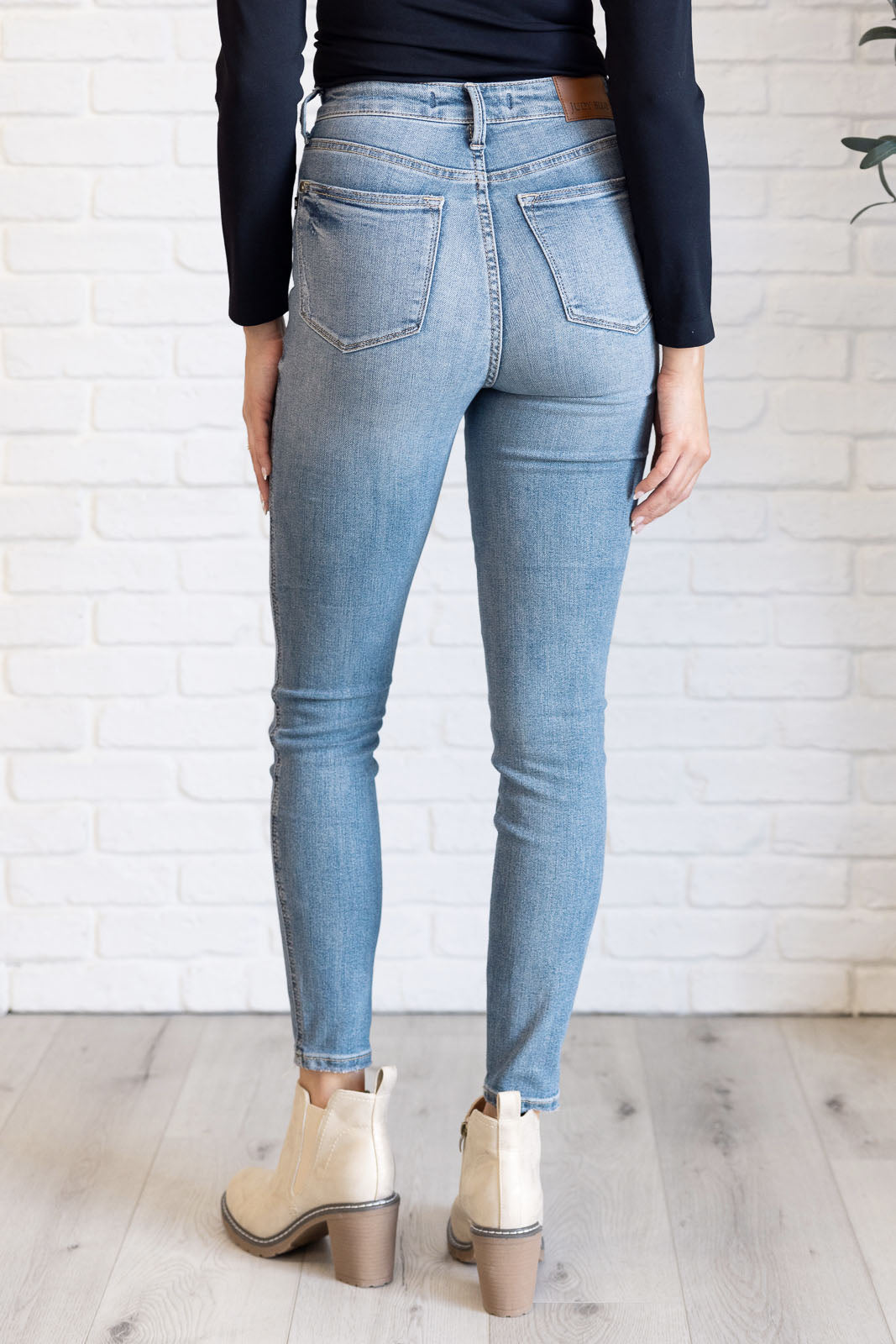 Hazel Blues® |  Justine High Rise Control Top Contrast Wash Skinny Jeans