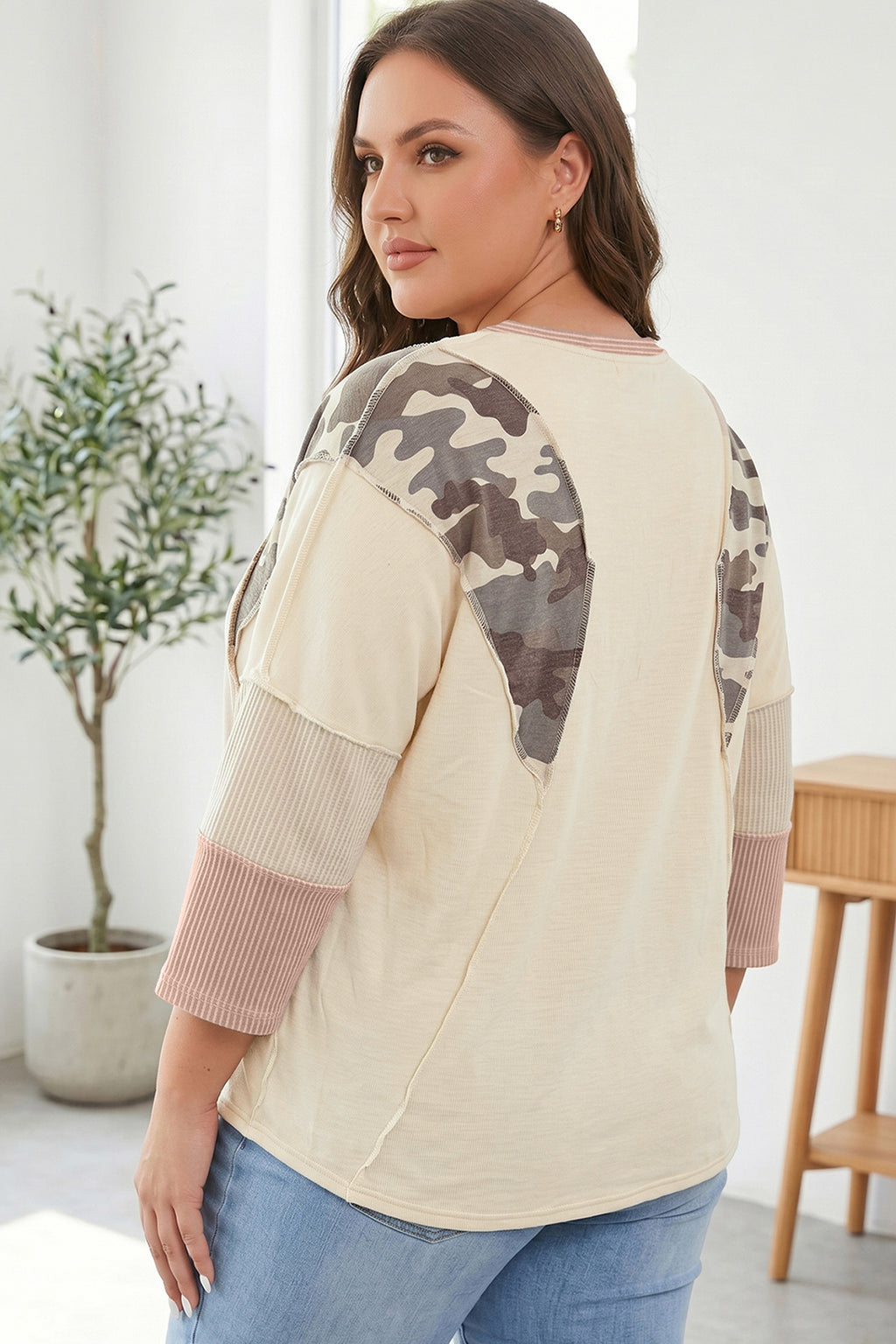 Camouflage Panel Twist Rib Sleeve Round Neck Loose Fit Blouse | Camo Round Neck Blouse