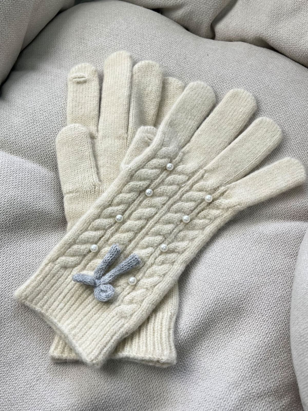 Hazel Blues® |  Thermal Pearl Detail Bow Five-Finger Gloves