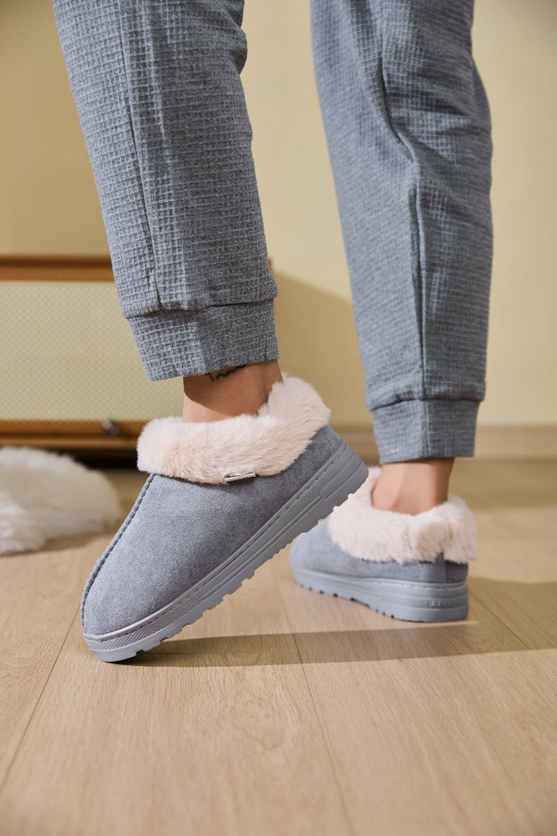 Hazel Blues® |  Faux Fur Round Toe Platform Slippers