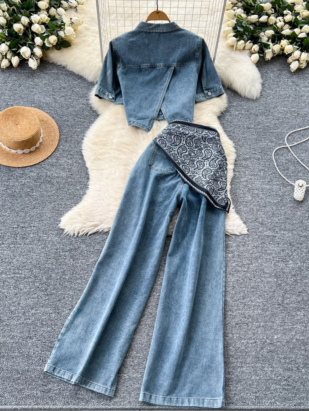 21b1405e5fad48c88926c441e82a4c82-Max