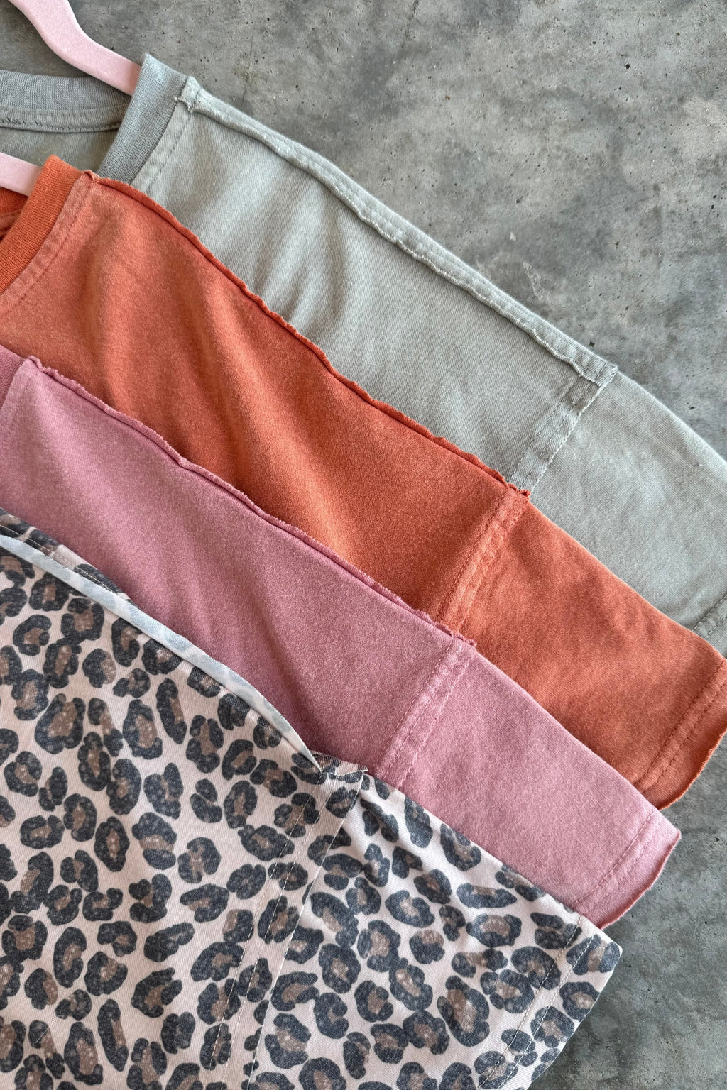 Hazel Blues® |  PREORDER: Joey Washed Cotton Boyfriend Tee Fall Colors