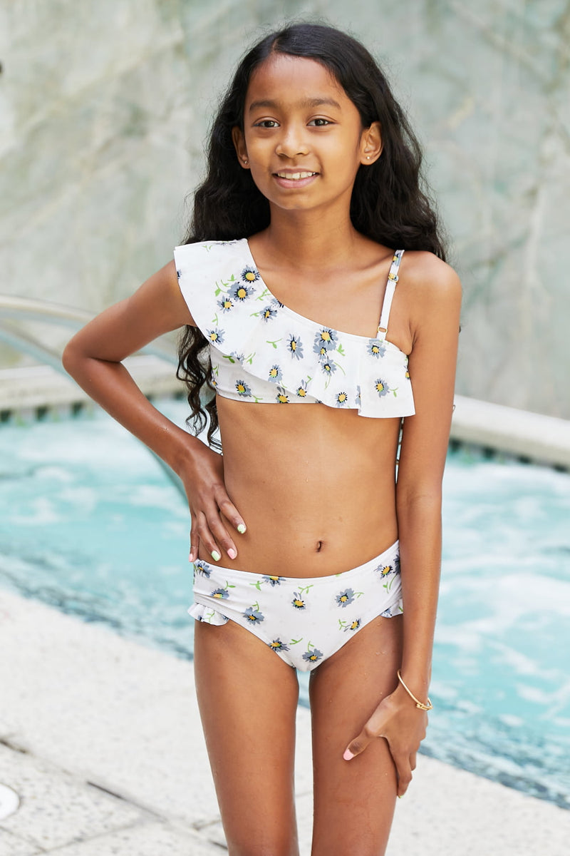 Hazel Blues® | Float On Asymmetric Neck Two-Piece Set in Daisy Cream: Youth