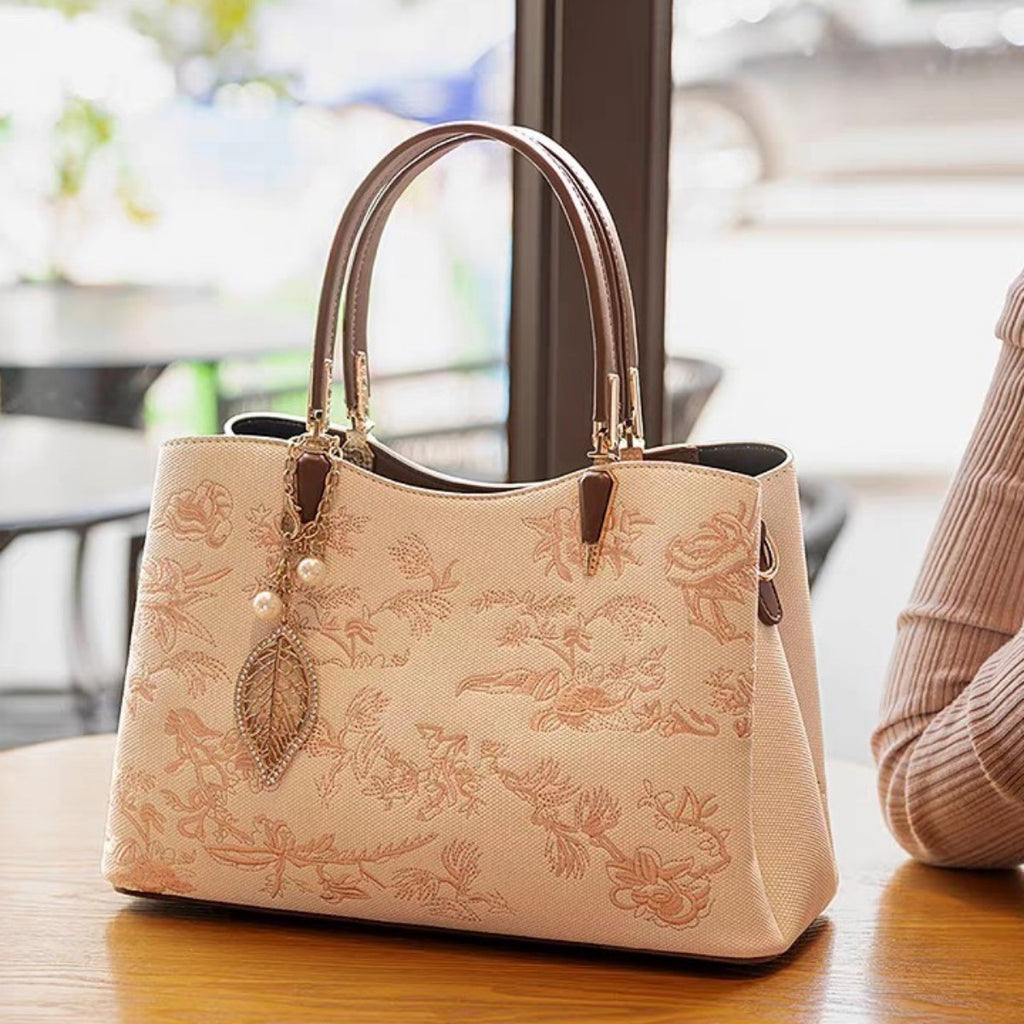 11b197ed-81aa-4faf-b25c-4b9e16eca642-Max