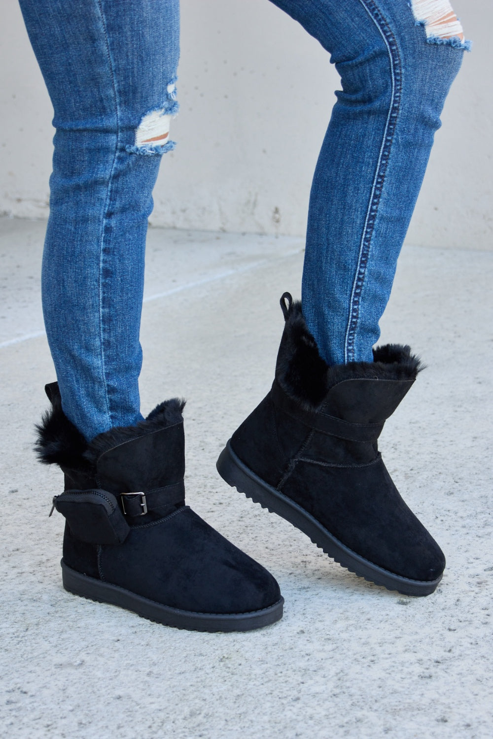 Hazel Blues® |  Forever Link Plush Thermal Flat Boots