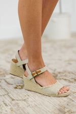 Hazel Blues® |  Arnold Natural Linen Wedges