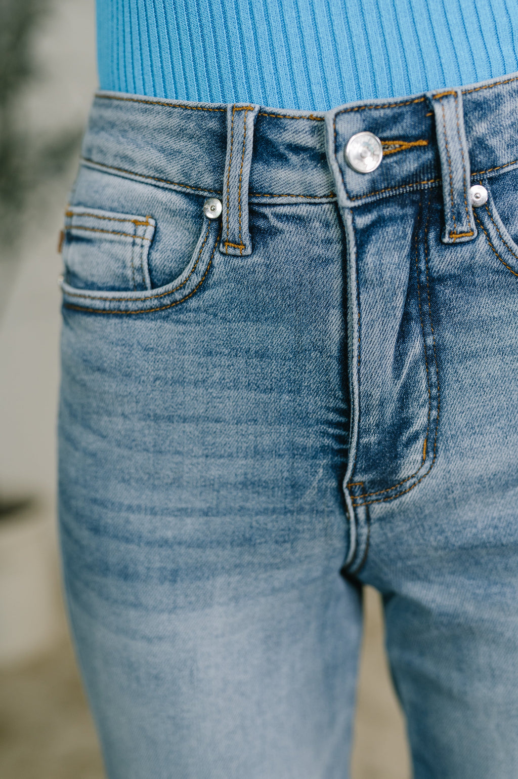 Carla High Waist Ankle Straight Jean in Break Through Blue