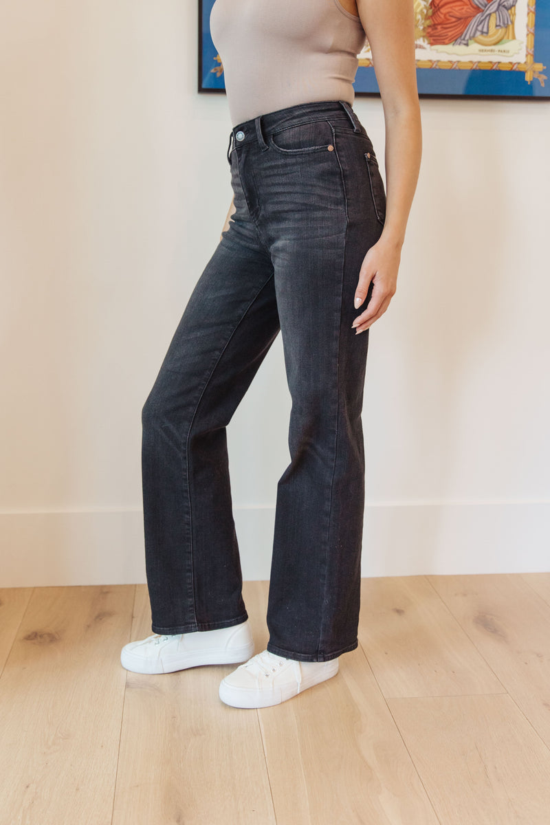 Hazel Blues®  Eleanor High Rise Classic Straight Jeans in Washed