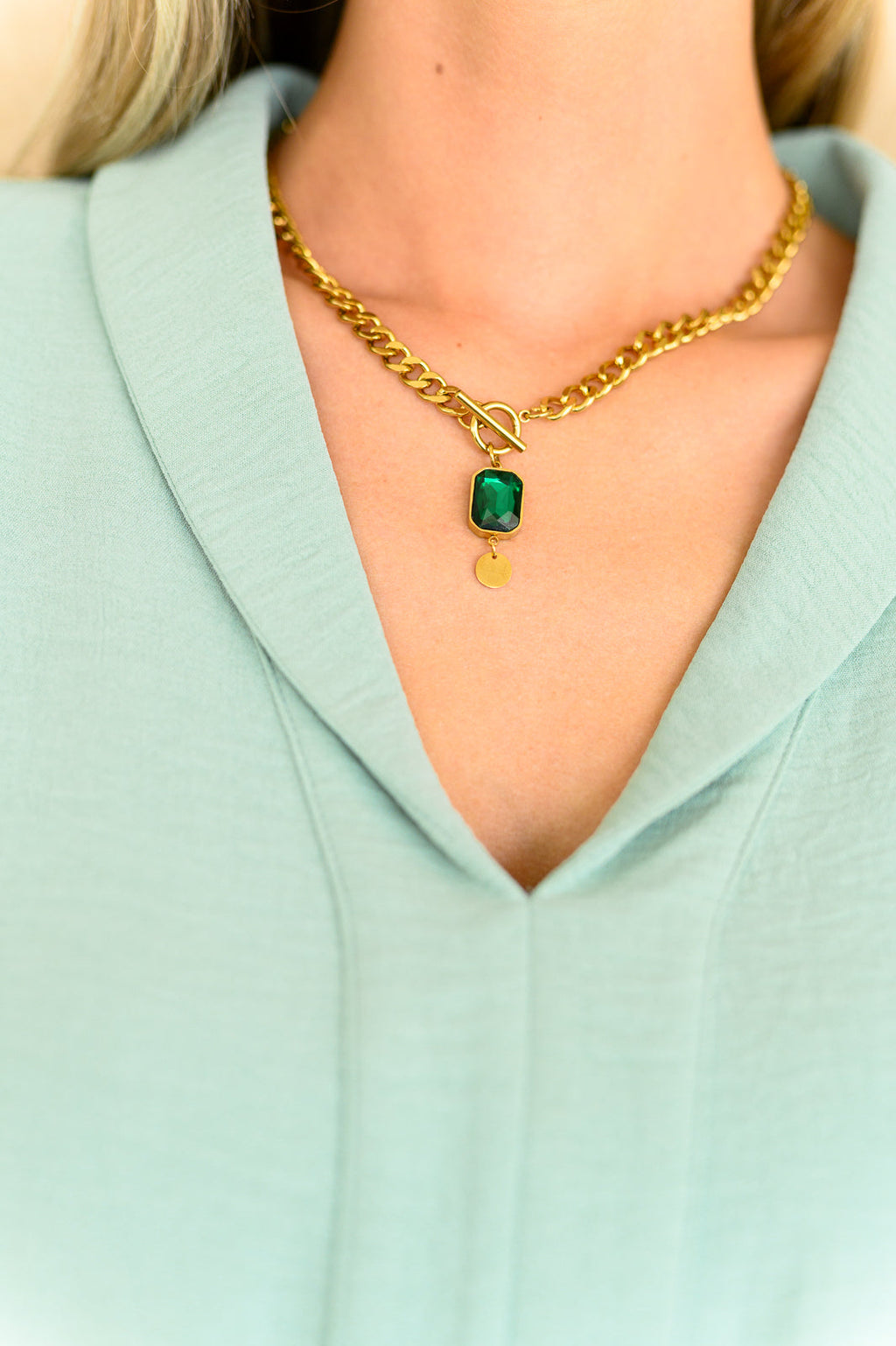 Hazel Blues® |  Emerald Chain Necklace