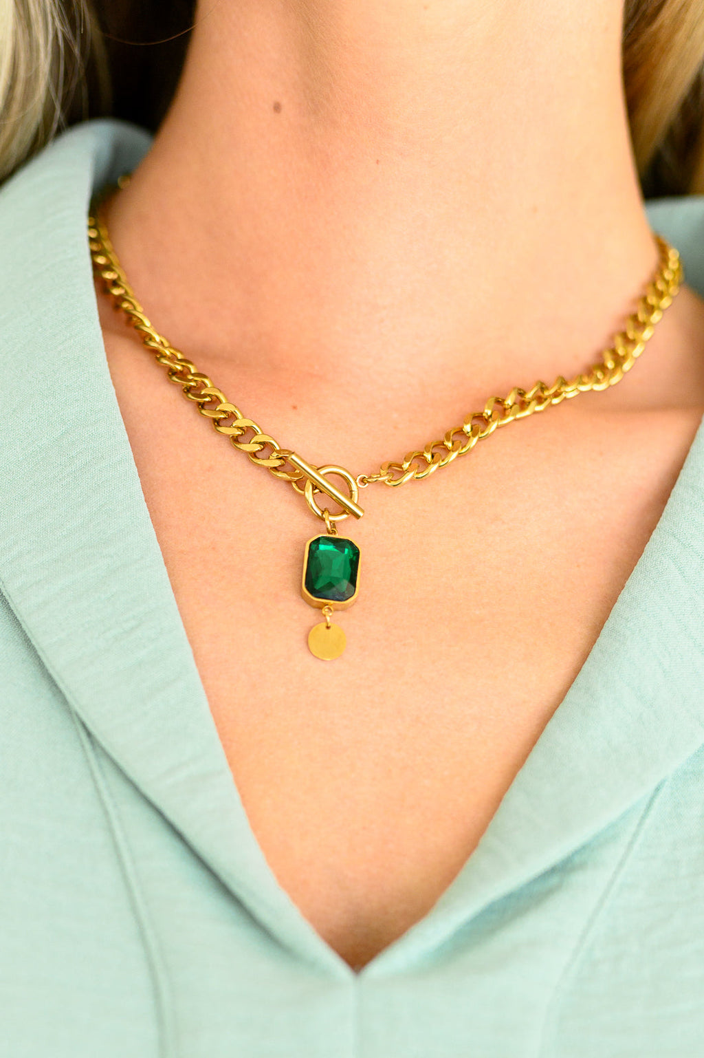 Hazel Blues® |  Emerald Chain Necklace