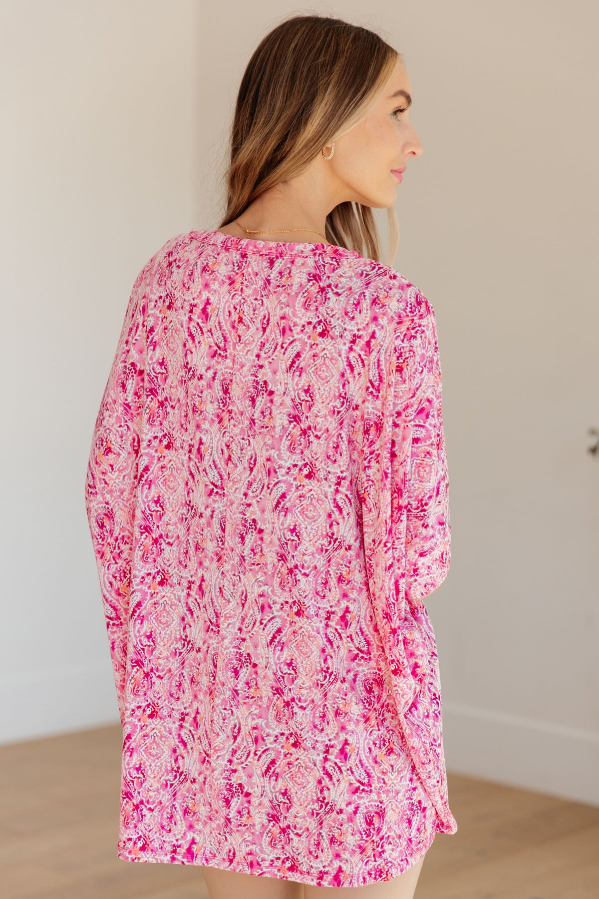 Hazel Blues® |  Essential Blouse in Fuchsia and White Paisley