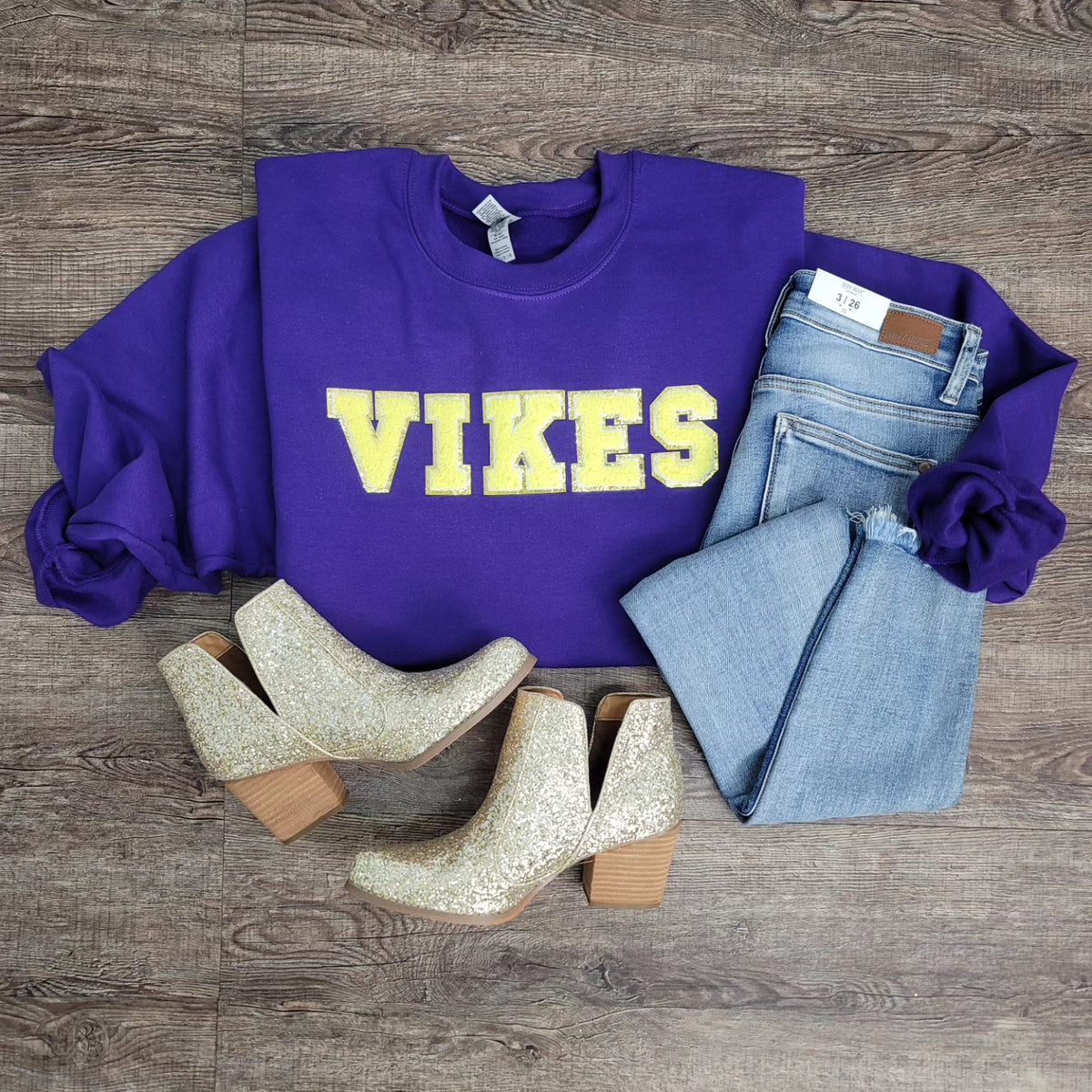 HAZEL BLUES® | GAME DAY PATCH SWEATSHIRT: VIKES