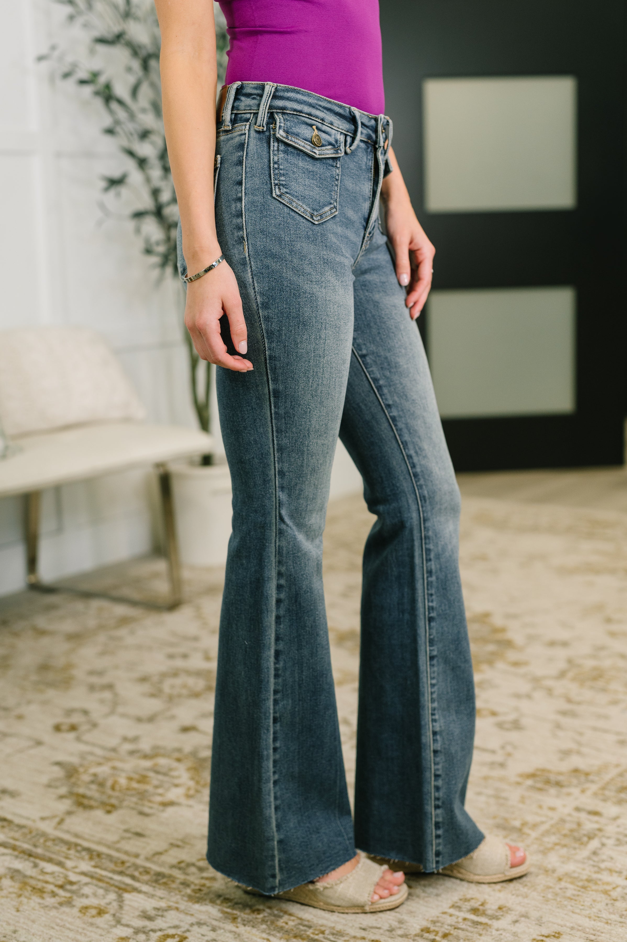 Jackie Mid Rise Flare Jean with Front Flap Pockets – Hazel Blues®