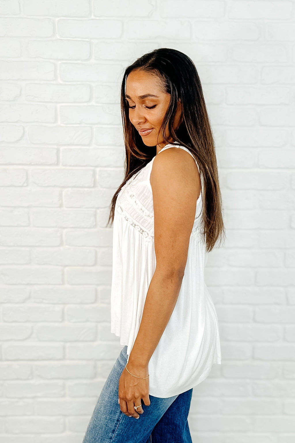 Hazel Blues® |  Let em' Breathe V-Neck Tank in Off White
