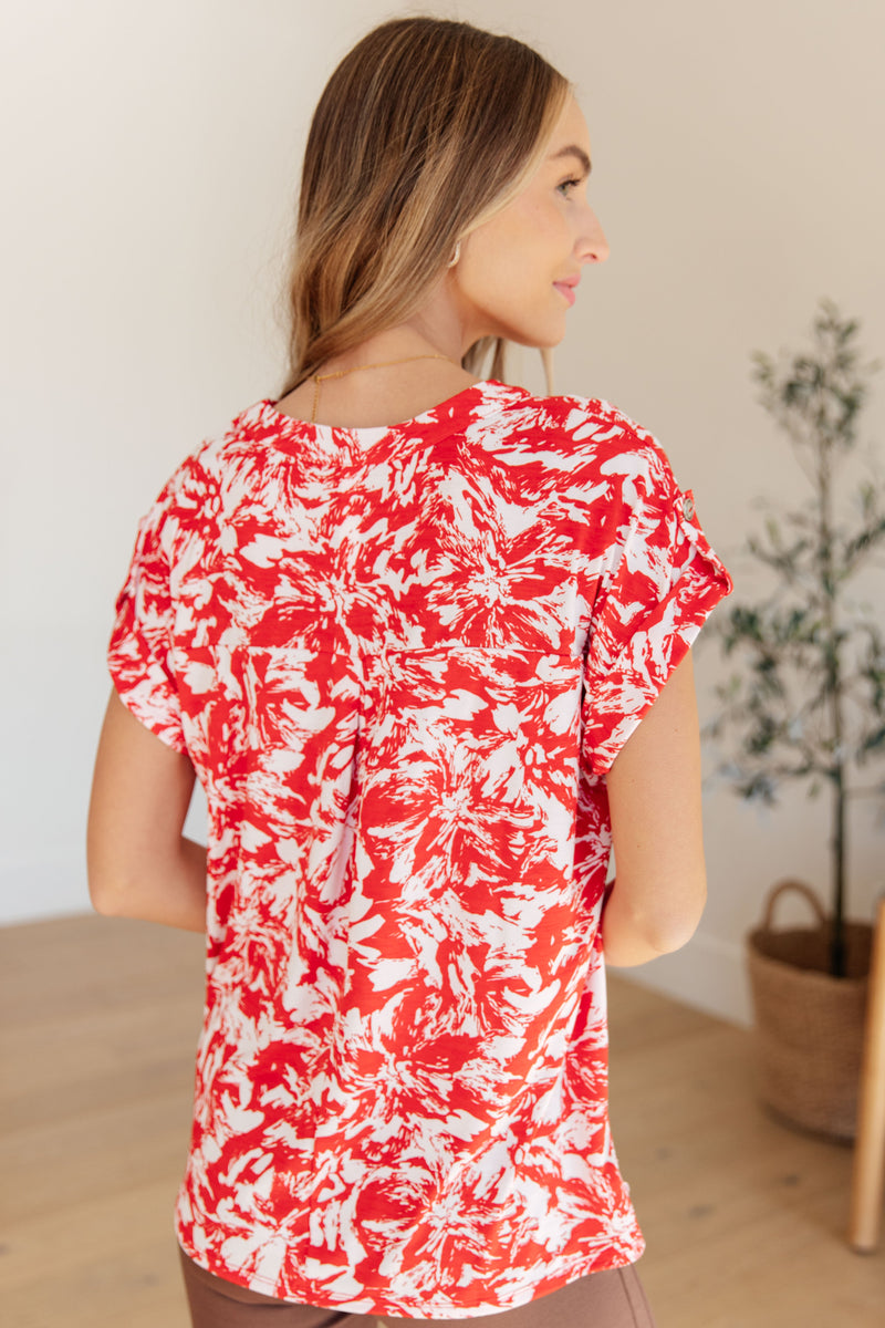 Hazel Blues® |  Lizzy Cap Sleeve Top in Red Floral