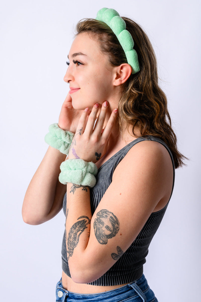 Hazel Blues® |  Lost in the Moment Headband and Wristband Set in Green