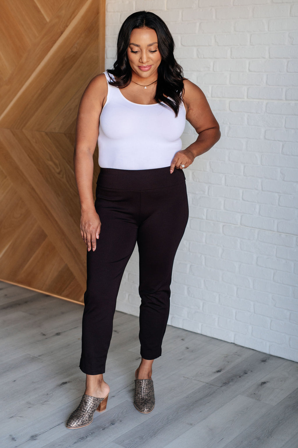 Hazel Blues® |  Magic Ankle Crop Skinny Pants in Chocolate