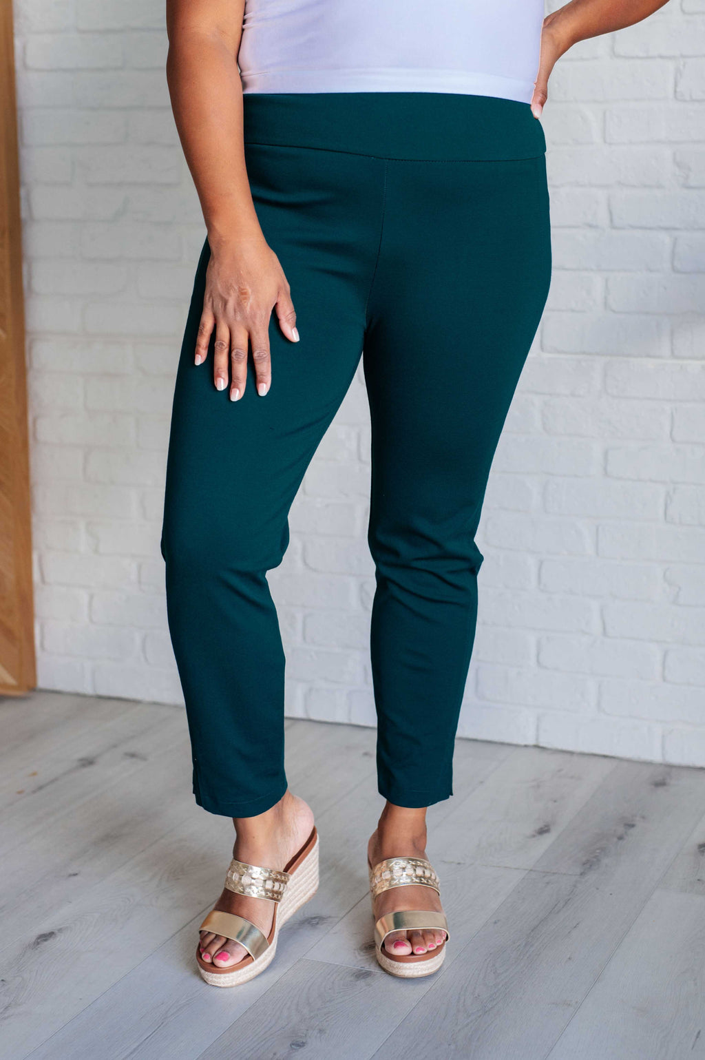 Hazel Blues® |  Magic Ankle Crop Skinny Pants in Hunter Green