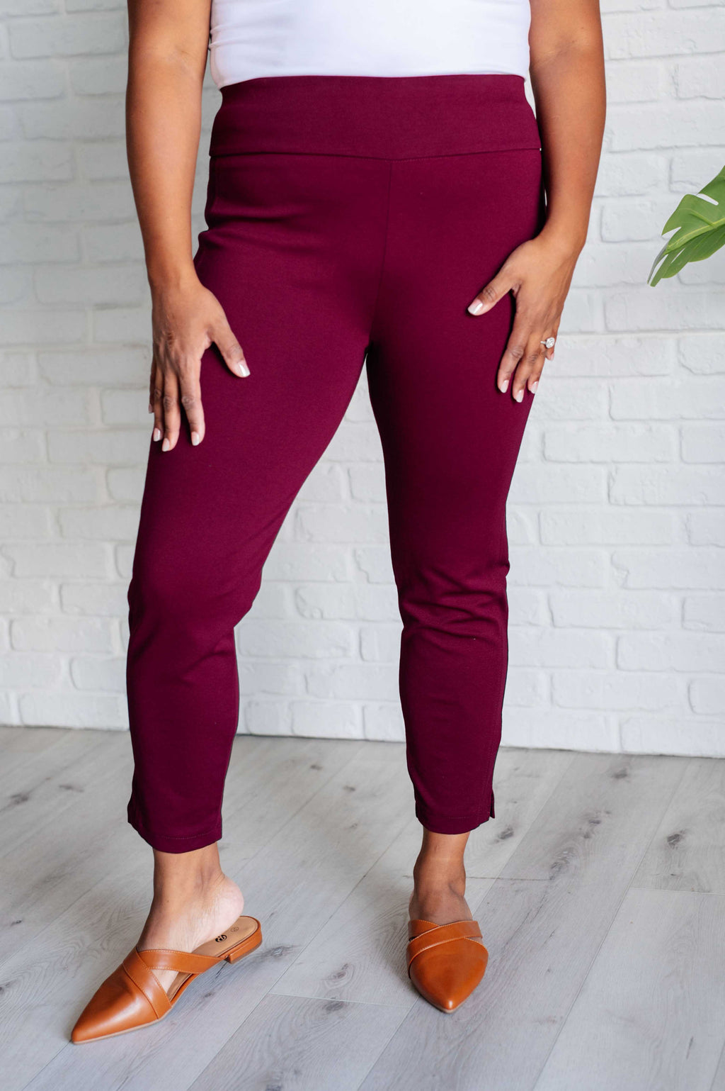 Hazel Blues® |  Magic Ankle Crop Skinny Pants in Wine