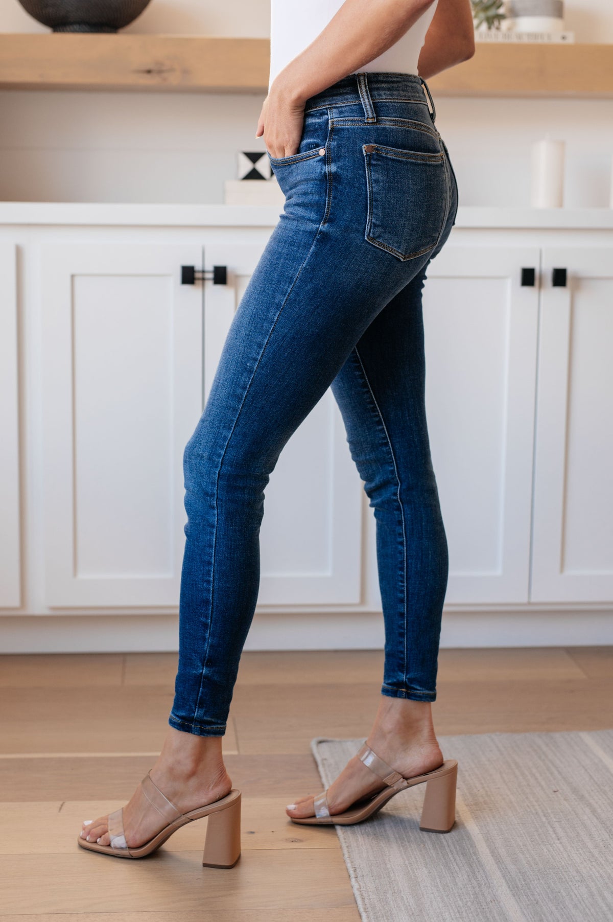 Hazel Blues® |  Maxine Mid-Rise Skinny Jeans