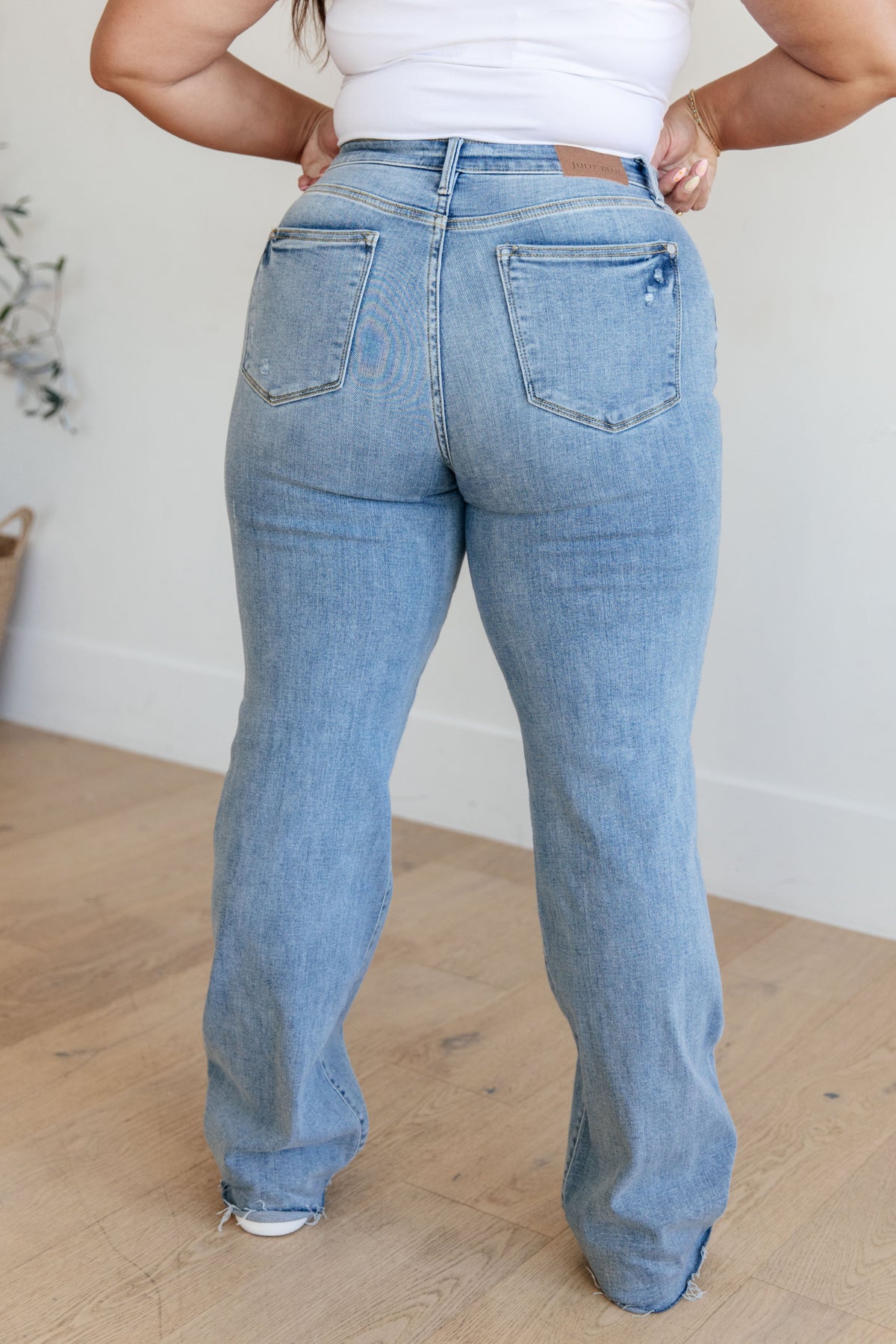 Hazel Blues® |  Mildred High Rise V Front Waistband Straight Jeans