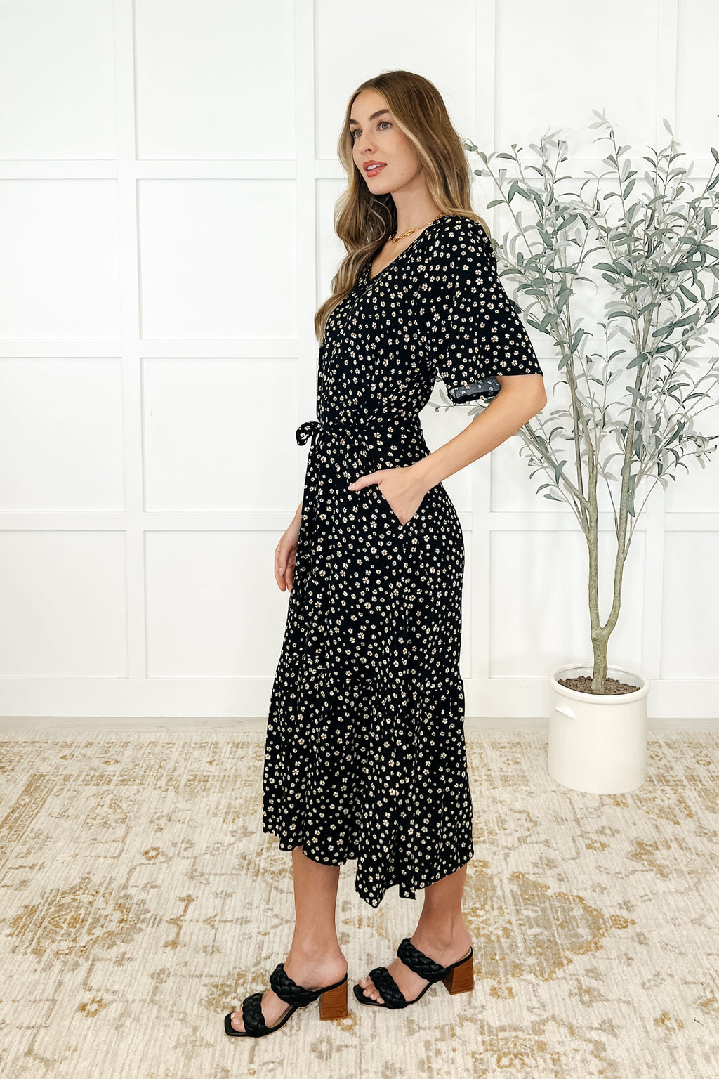 Hazel Blues® |  Olive Dress Daisy Blossoms