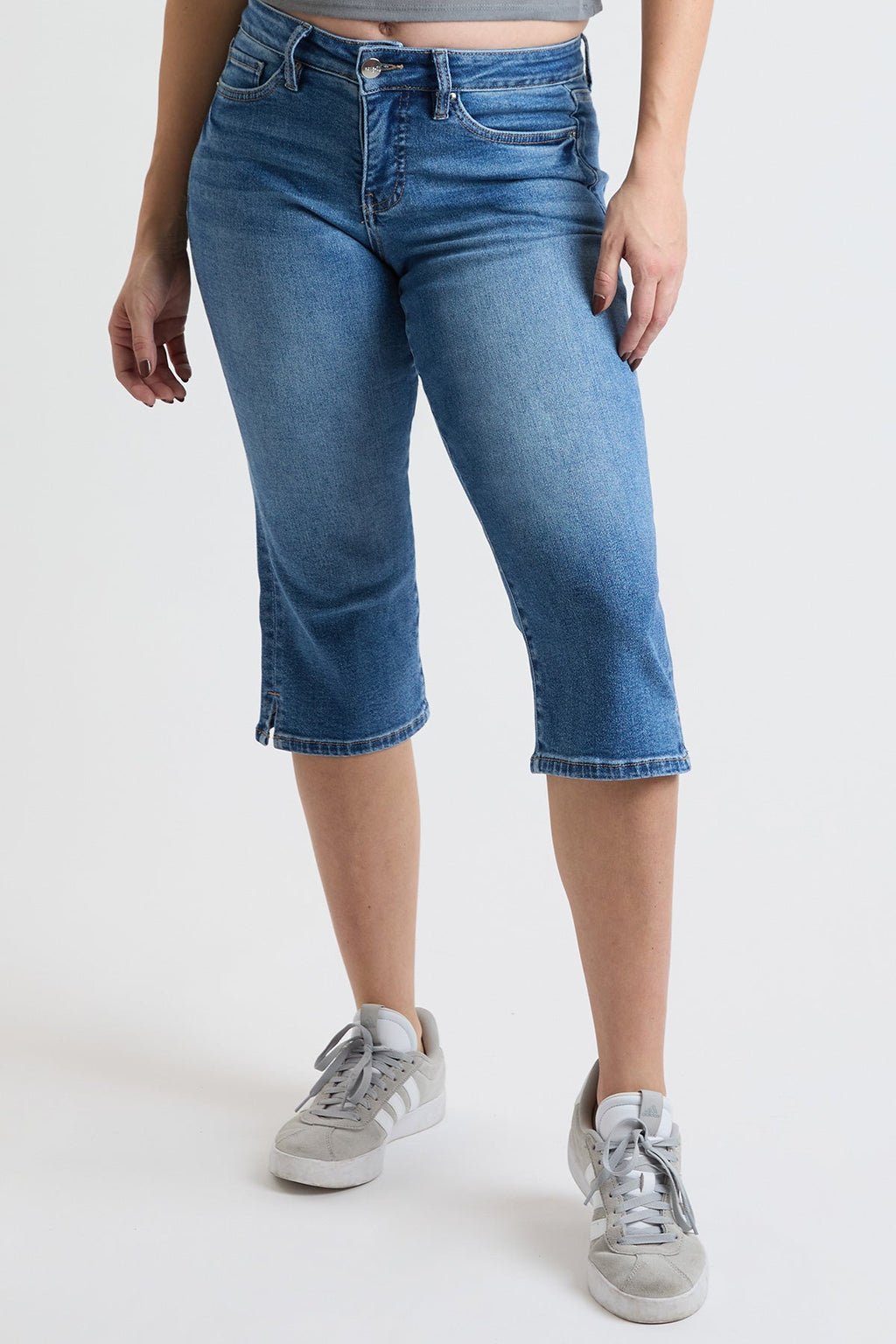 Premium-Stretch Essential Capri Pants - Style 1