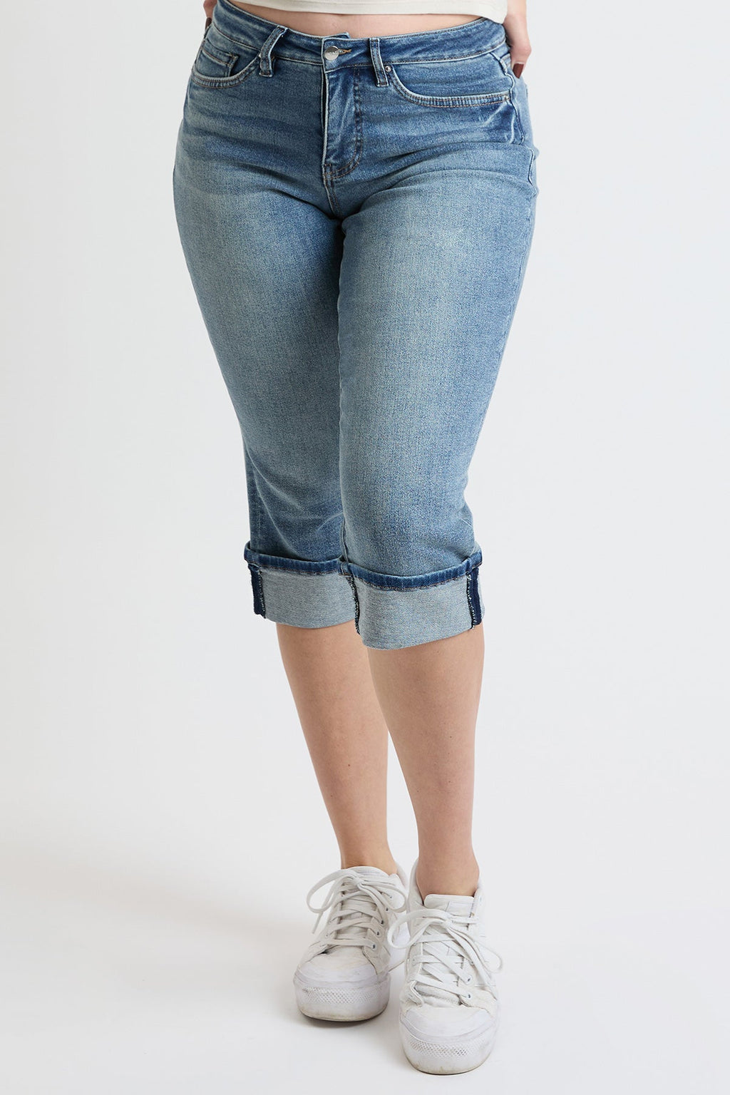 Premium-Stretch Essential Cuff Capri Pants