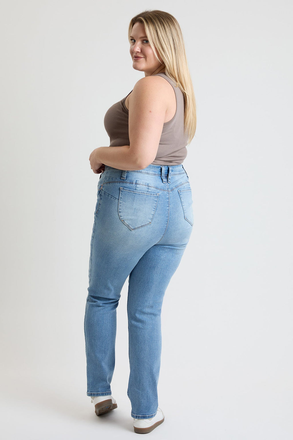 Women's Plus High Rise Curve Confidence  Straight  Jeans
