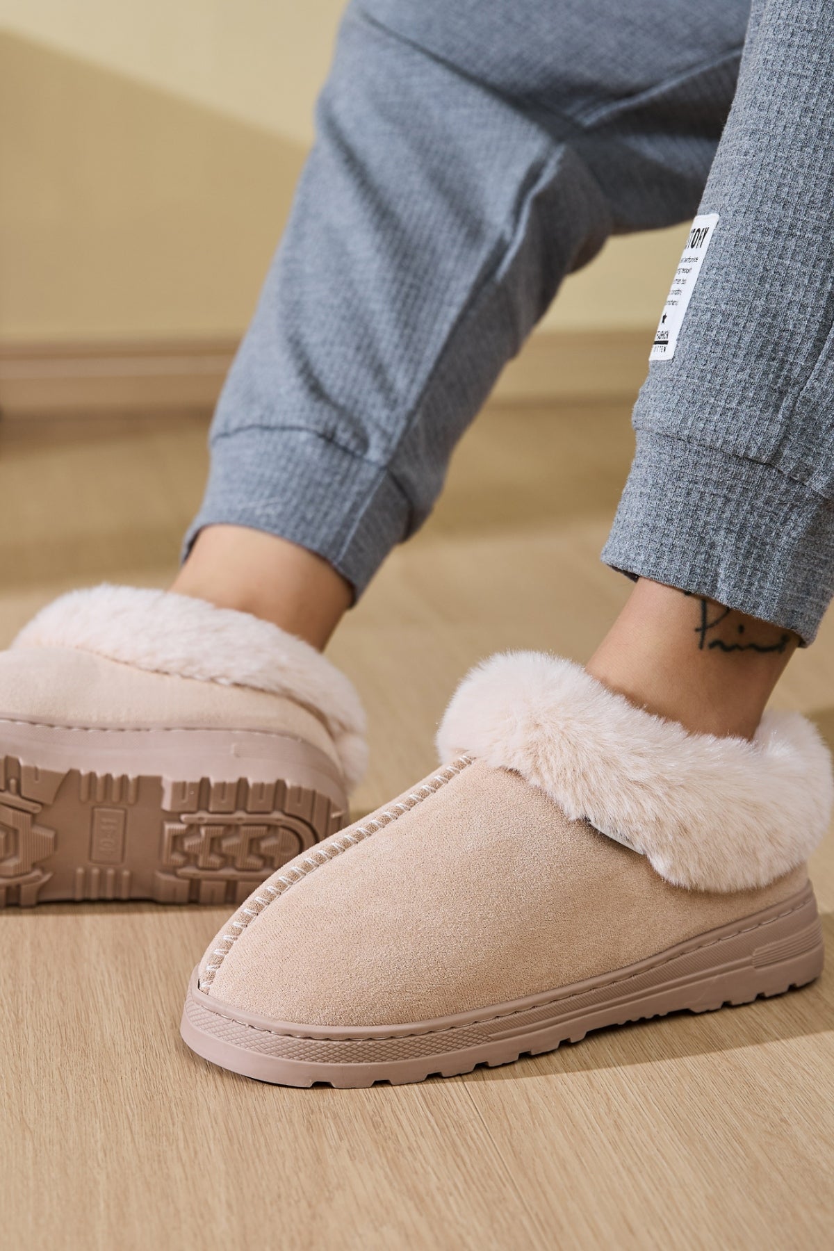 Hazel Blues® |  Faux Fur Round Toe Platform Slippers