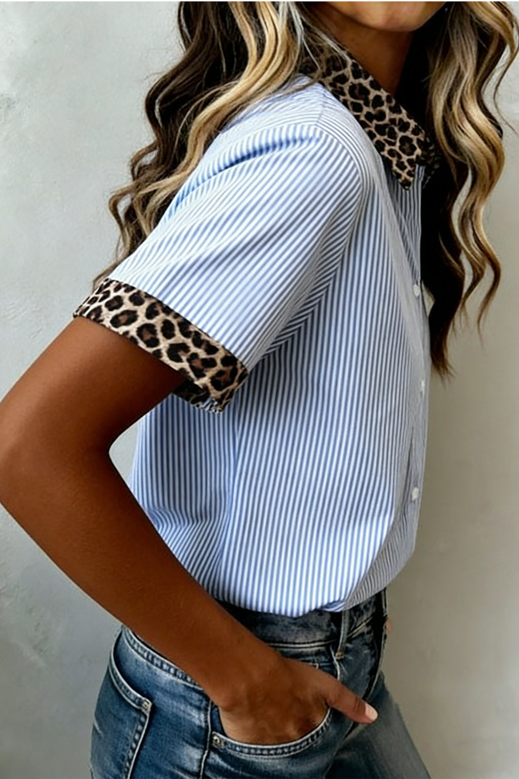 Magnolia Pearl Sky Blue Stripe Leopard Contrast Collar Short-Sleeve Shirt