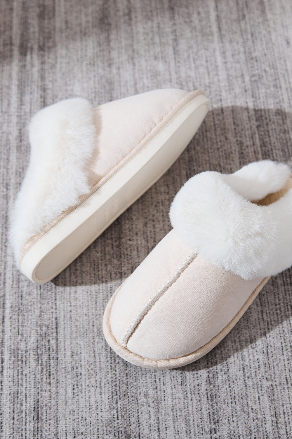 Hazel Blues® |  Faux Fur Round Toe Slippers