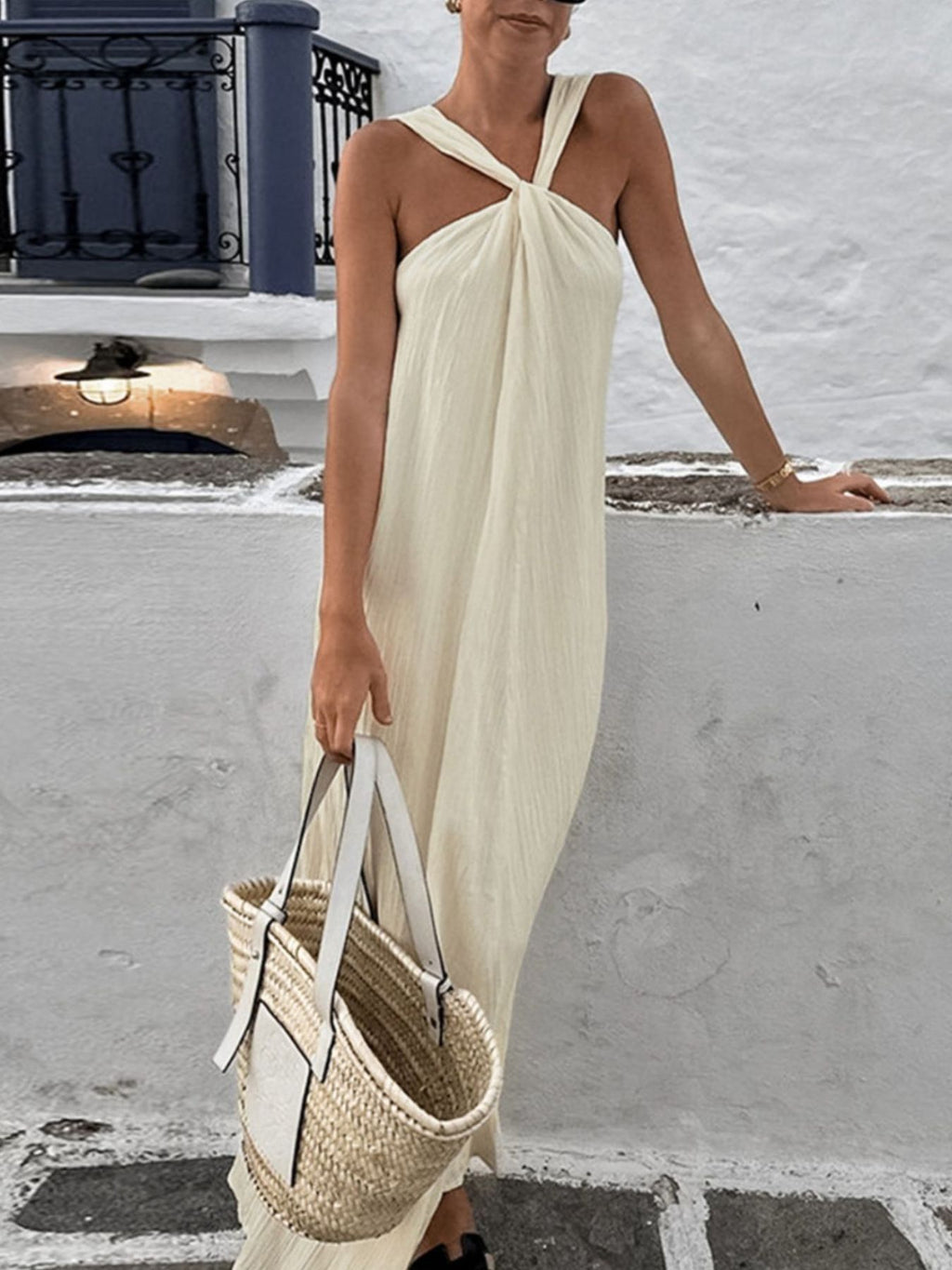 4c05f83e-3cd6-4247-9f02-f9816e464cc6-Max