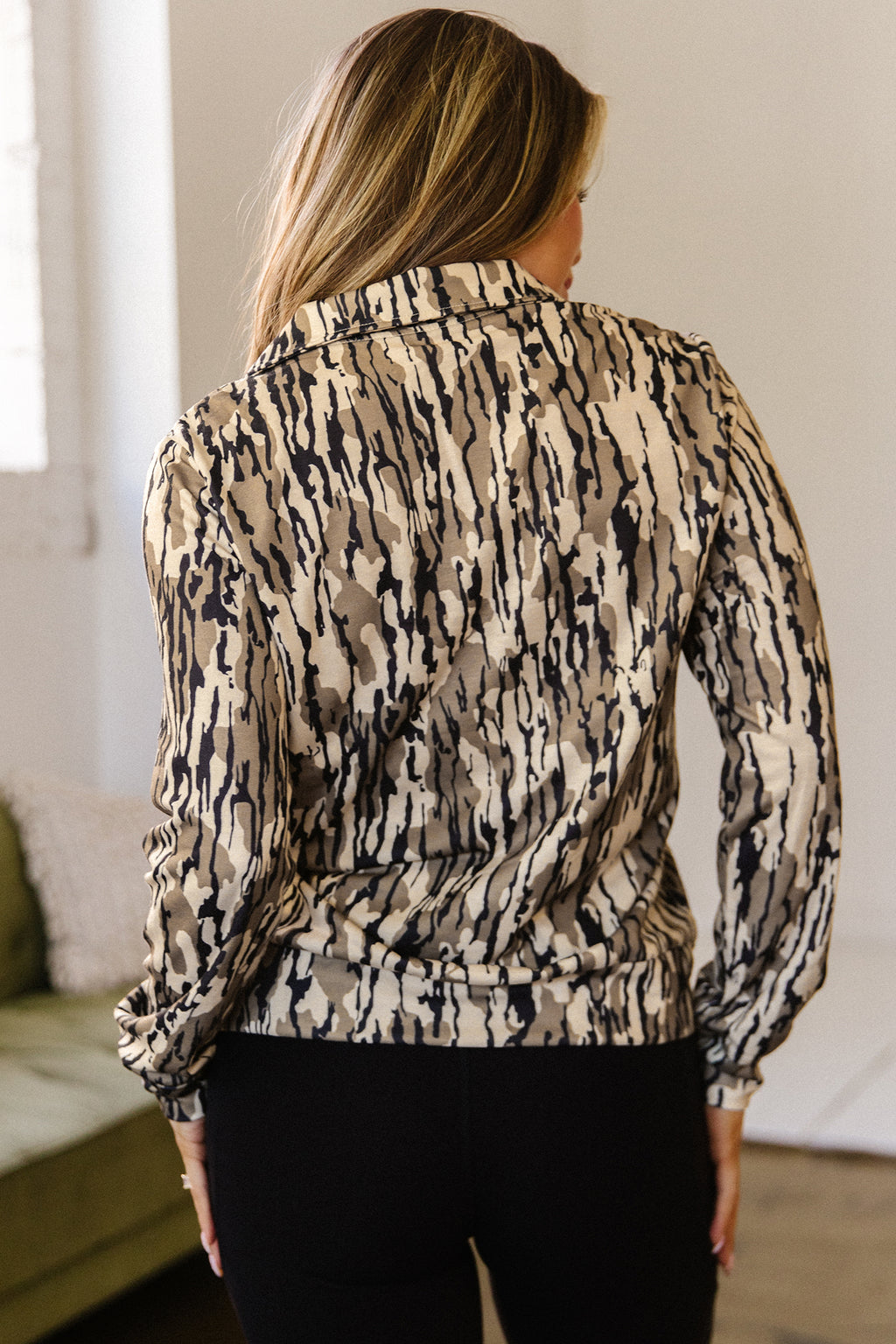 Camouflage Zipper Collar Front Pocket Pullover Sweatshirt
