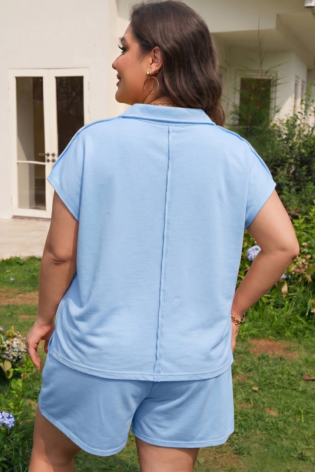 Polo Tee Elastic Waist Shorts Outfit
