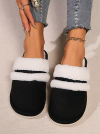 Hazel Blues® |  Contrast Faux Fur Round Toe Slippers