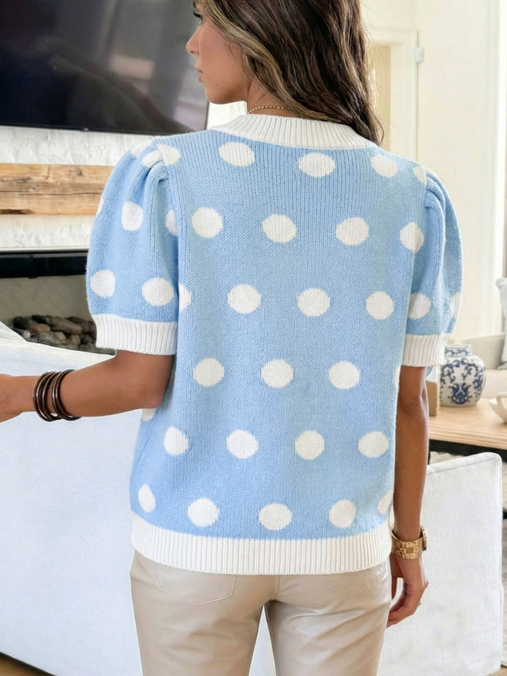 e097c879-9b9a-48ce-8f39-f316ba984286-Max