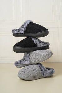 Hazel Blues® |  Cable-Knit Fluff Round Toe Slippers