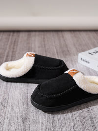 Hazel Blues® |  Contrast Round Toe Flat Slippers