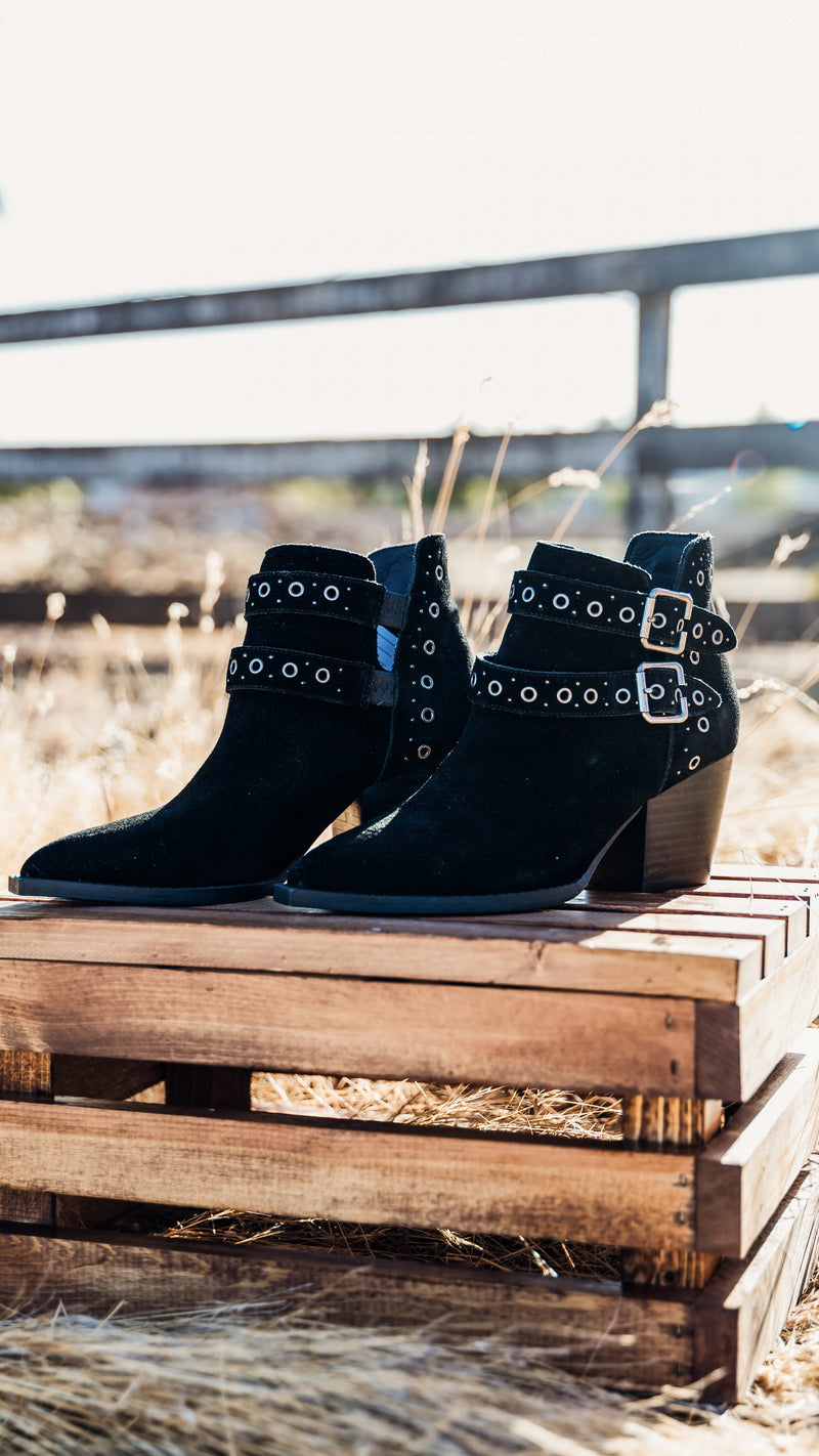 Hazel Blues® |  Elsa Leather Ankle Boot in Black