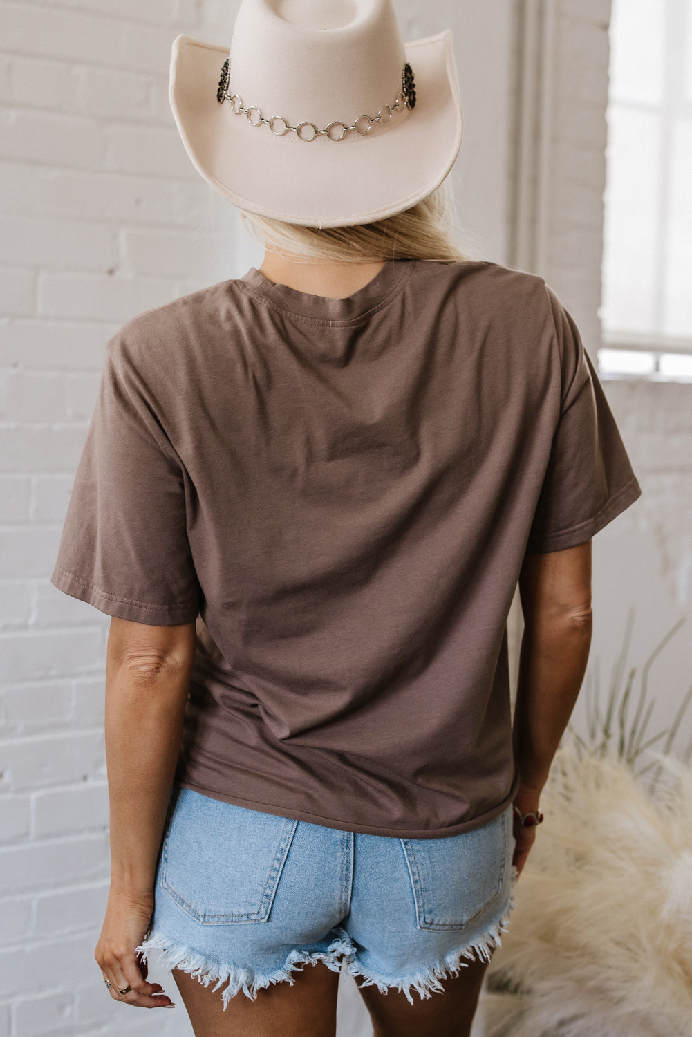 Hazel Blues® |  Chicory Coffee Honky Tonk Honey Graphic Crew Neck Western Fashion Tee