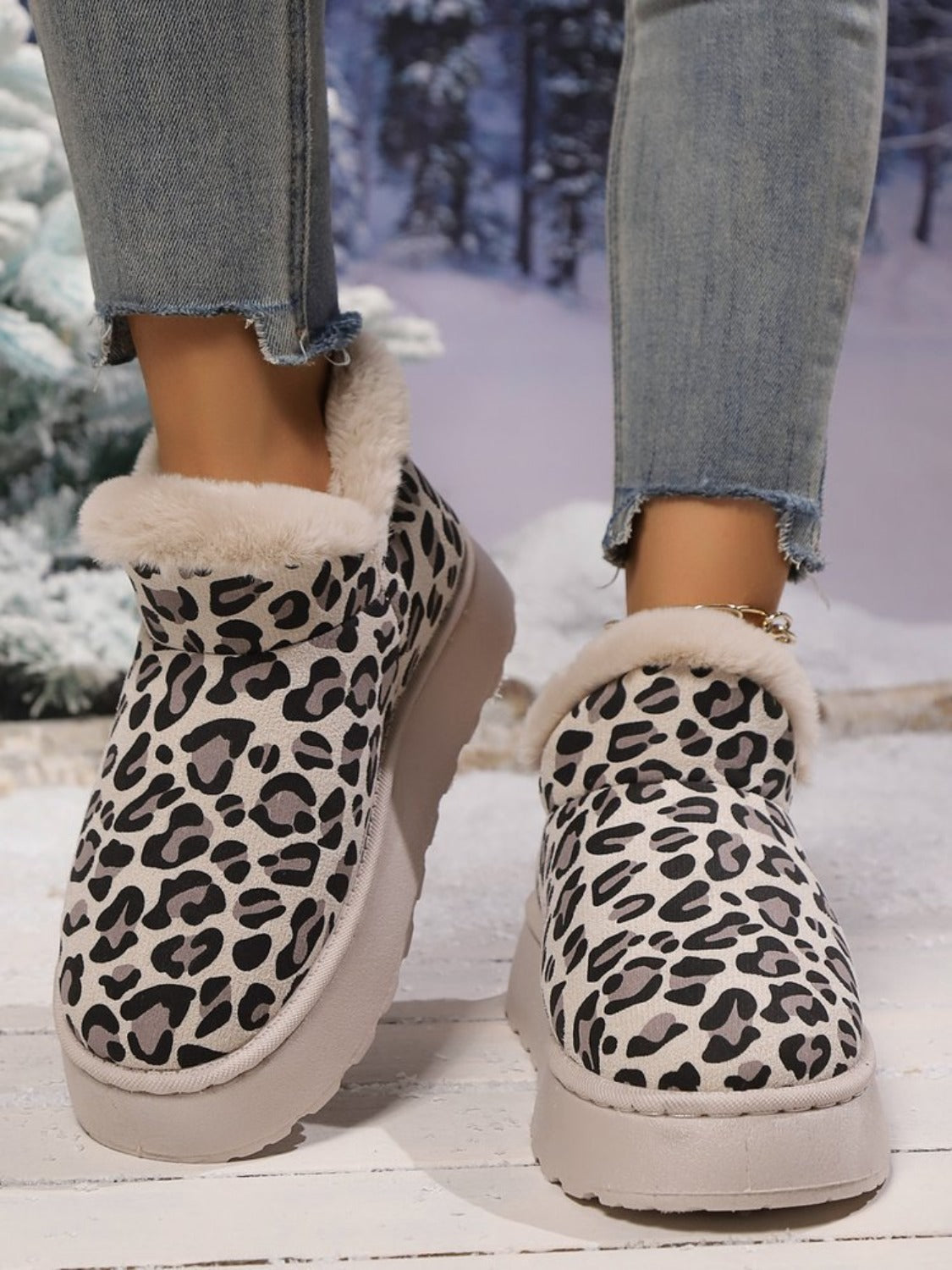 Hazel Blues® |  Thermal Leopard Round Toe Platform Boots