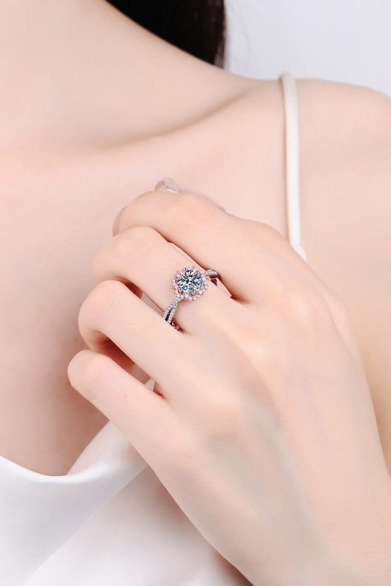 Hazel Blues® | 1 Carat Moissanite Flower-Shaped Crisscross Ring - Hazel Blues®