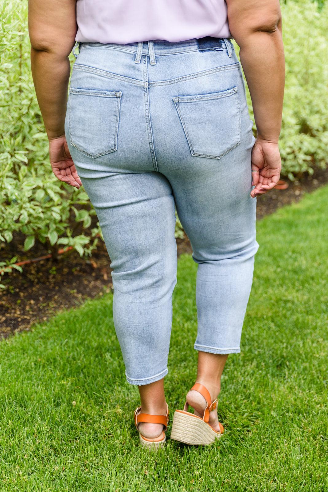 Hazel Blues® | A-Game Mom Fit Jeans - Hazel Blues®