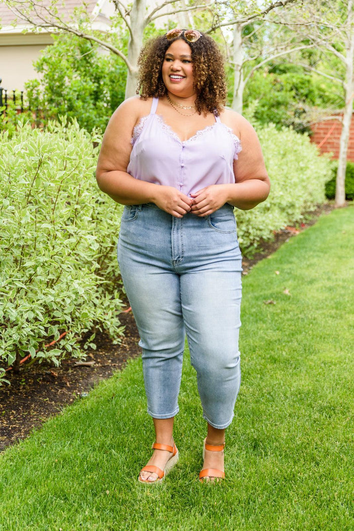 Hazel Blues® | A-Game Mom Fit Jeans - Hazel Blues®