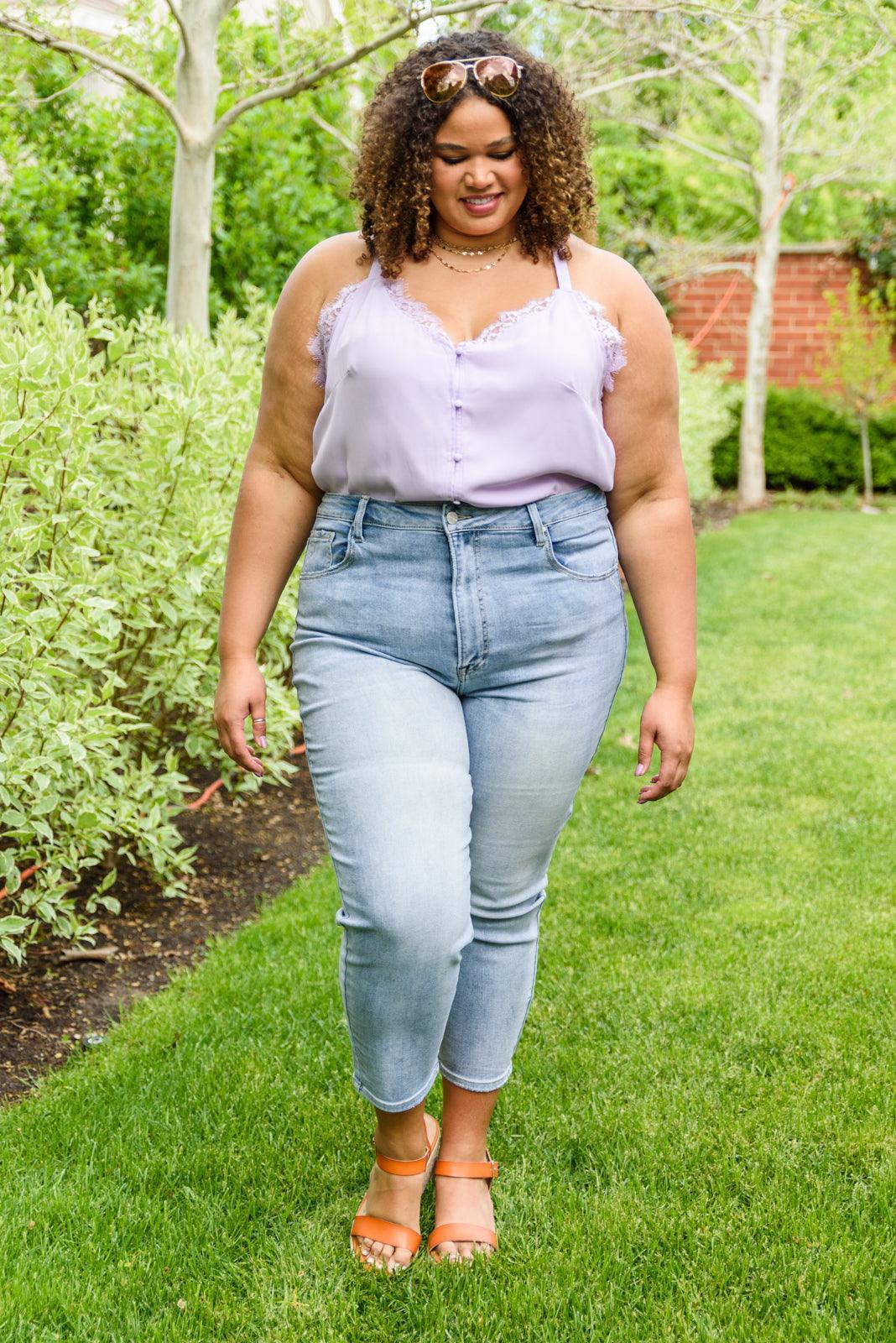 Hazel Blues® | A-Game Mom Fit Jeans - Hazel Blues®